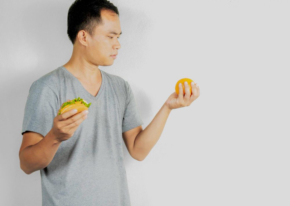 A weight loss nutritionist (illustration)